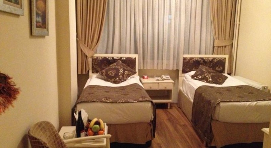 Standard Room (4 Person)