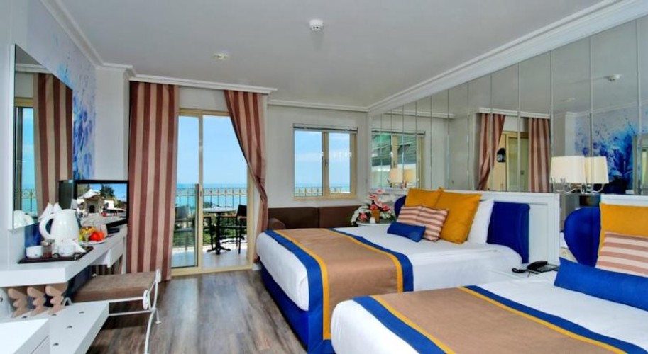 Standard Room, Partial Bosphorus View