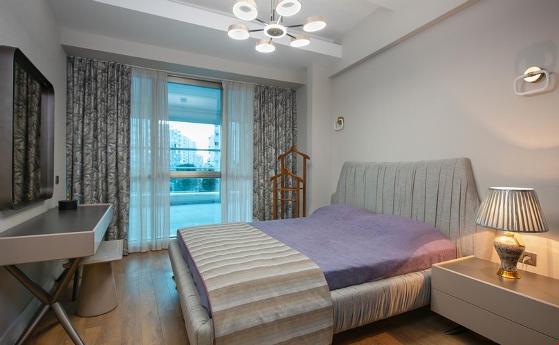 Suite Room, Land View