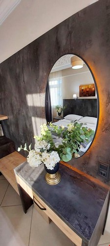 Standard Room (1 Person)