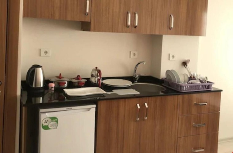 Apart Apartment (Kitchen)