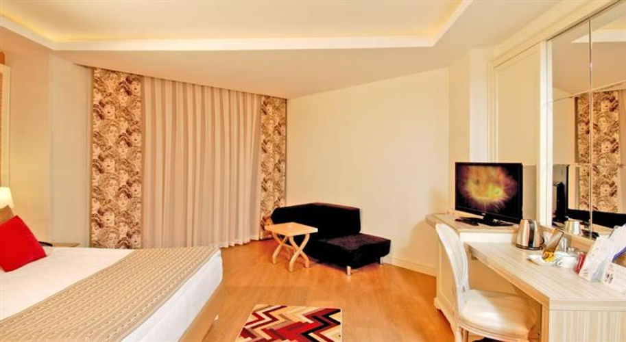 Standart Oda, Kara Manzaralı