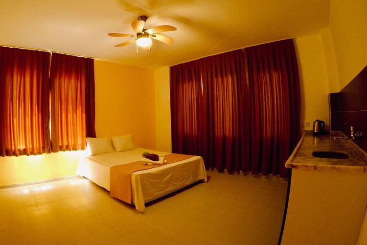 Suit Oda, Deniz Manzaralı