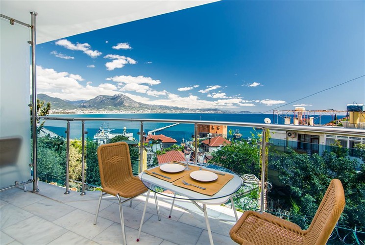 Apart, Sea View (3 Person)