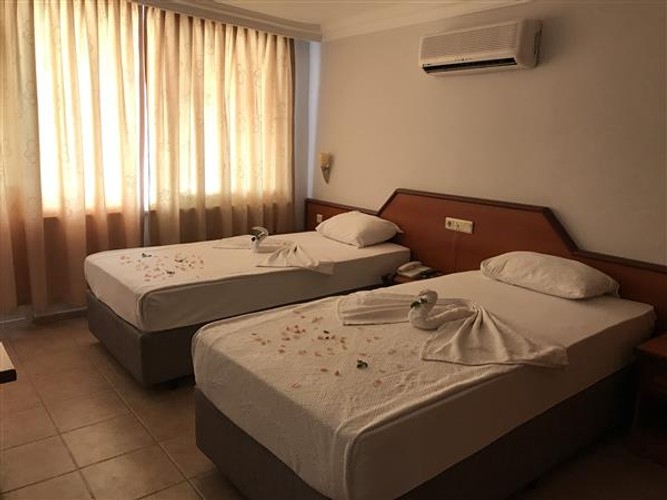 Standard Room (1 Person)