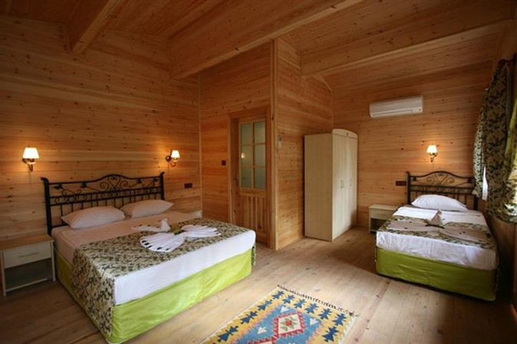 Bungalow, Garden View