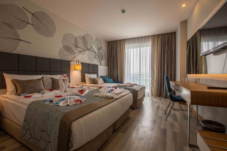 Ana Bina, Kısmi Boğaz Manzaralı