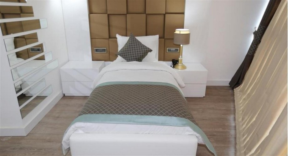 Single Room (1 Person)