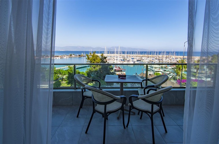 Suit Oda, Deniz Manzaralı