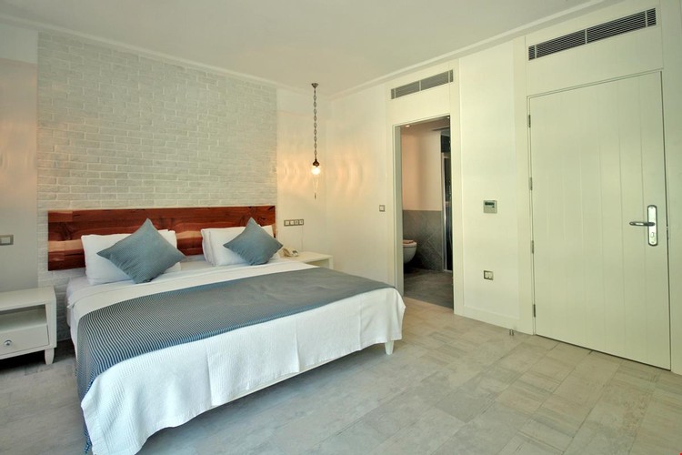 Deluxe Room, City View