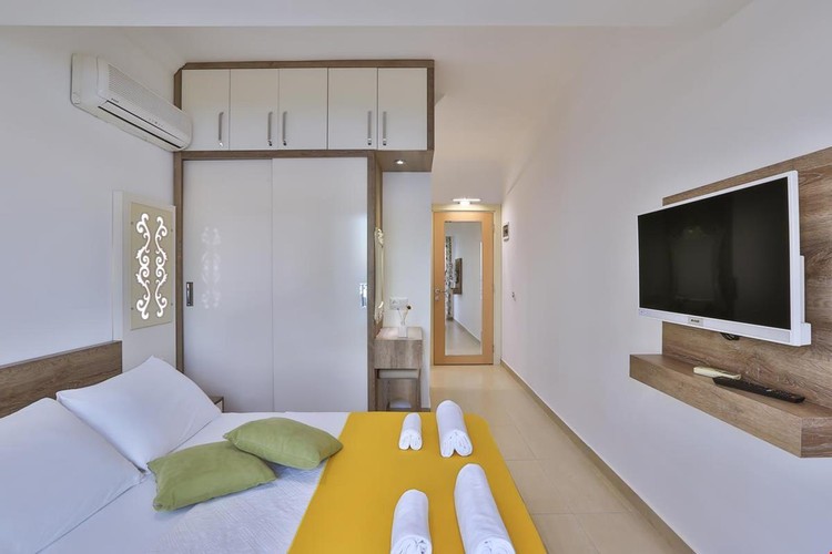 Aile Odası, Deniz Manzaralı (Balkonlu)