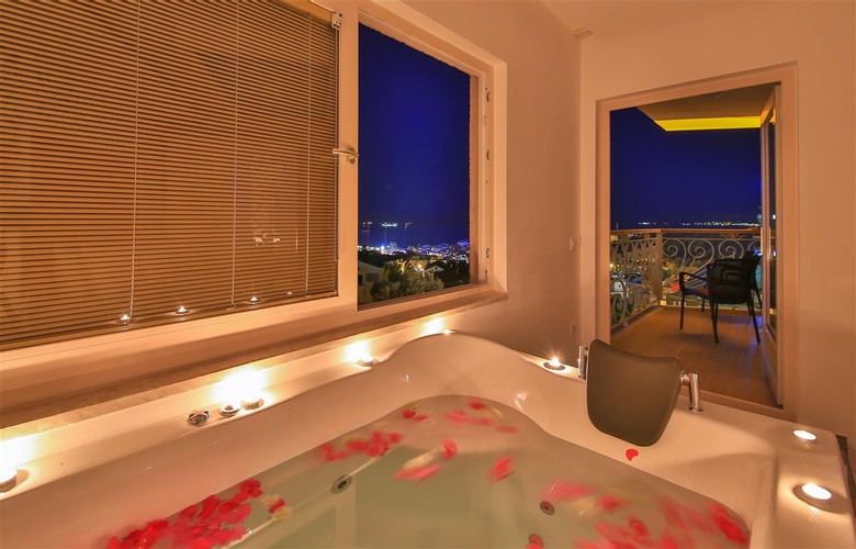 Deluxe Apart Room (Jacuzzi)