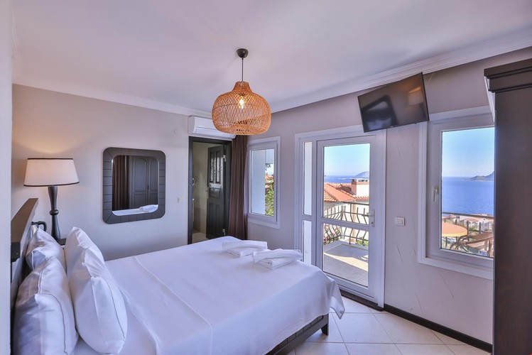 Deluxe Room, Sea View (Balcony)