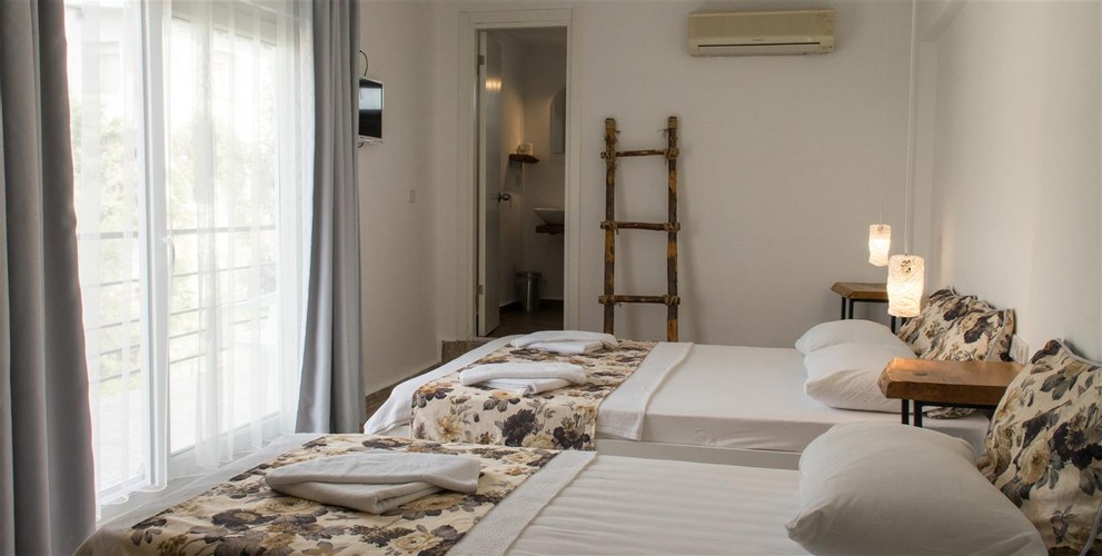 Standard Room (3 Person)