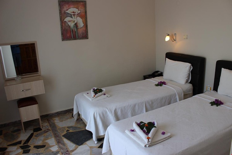 Standard Two Beds Room