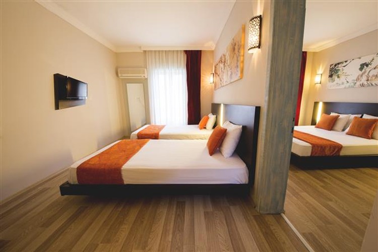 Family Room, Sea View