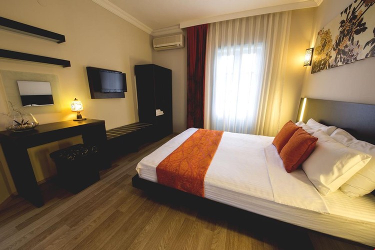 Standart Oda, Bahçe Manzaralı (Balkonlu)