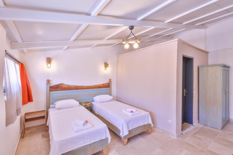 Standard Room, Land View