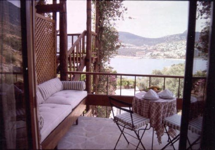 Vadi Deniz Manzarali Jakuzili Oda