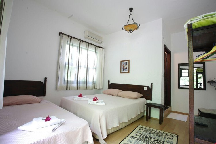 Standard Room, Garden View (3 Person)