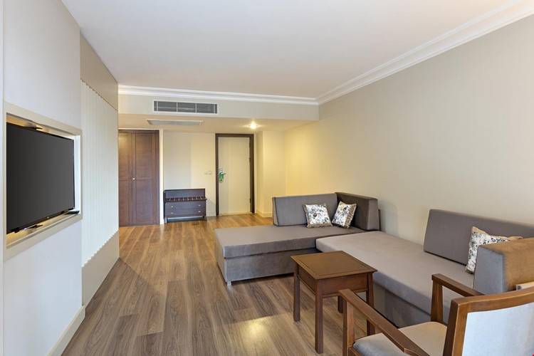 Superior Ana Bina Oda