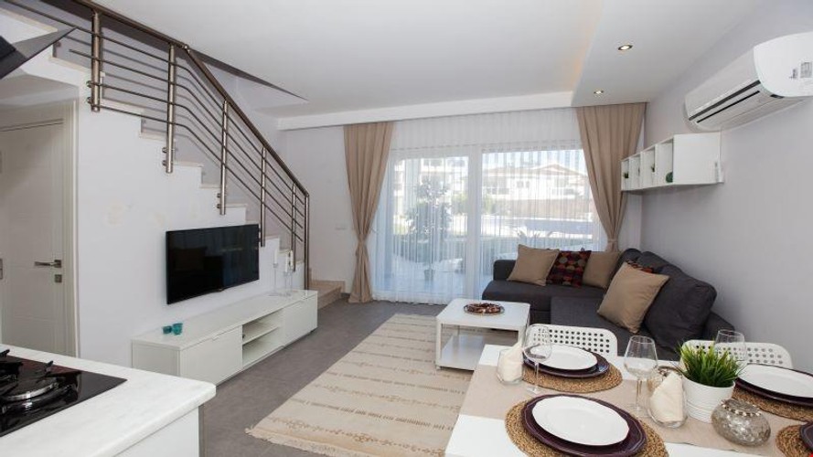 Apart Daire Dubleks Oda, Bahçe Manzaralı