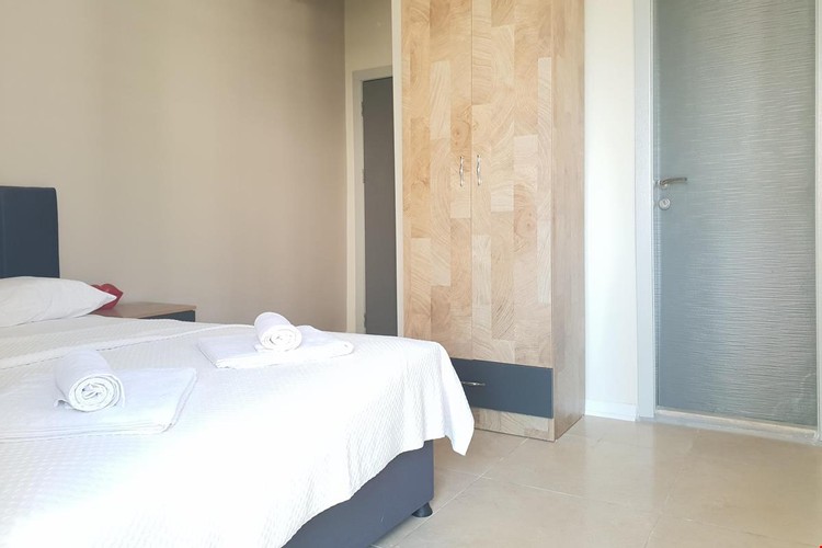 Standart Oda, Havuz Manzaralı