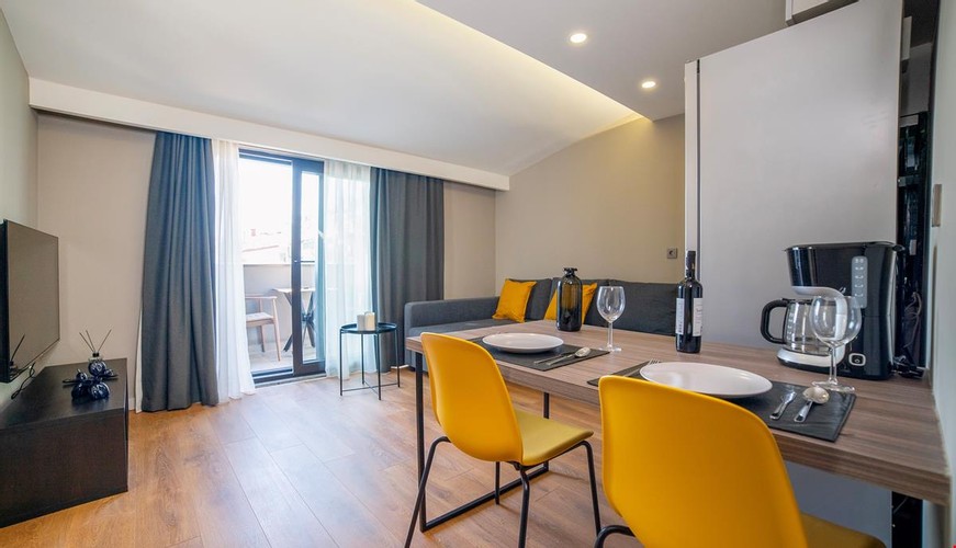 Çatı Suit Teras Katı Oda