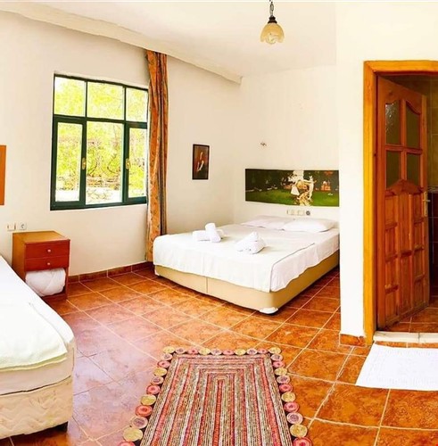 Standard Room (3 Person)