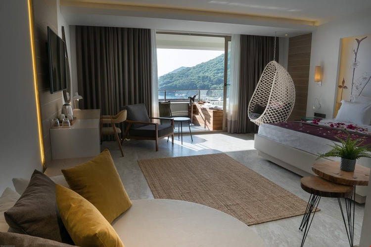 Deluxe Balayı Odası, Deniz Manzaralı (Jakuzi)