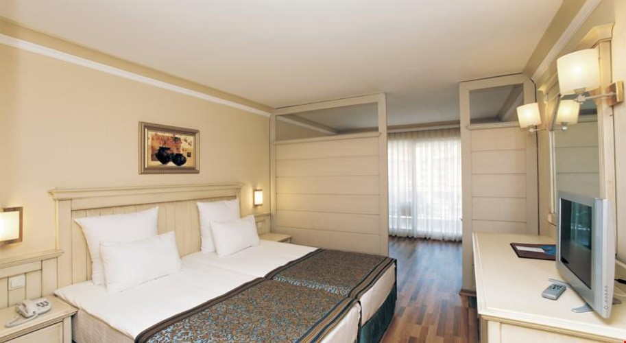 Aile Odası, Kara Manzaralı