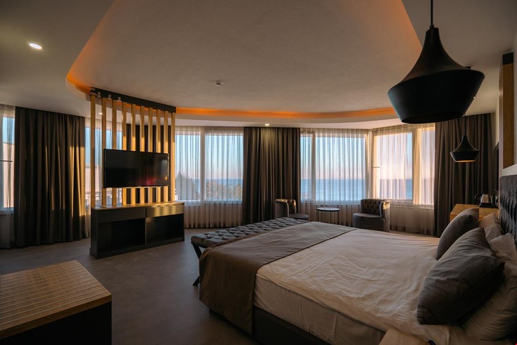 Aile Deluxe Suit Odası