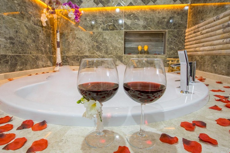 Dublex Suit Oda (Jakuzi)