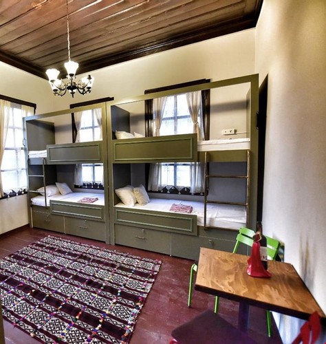 Ranzalı Hostel Oda (Banyolu, Ortak Banyo)