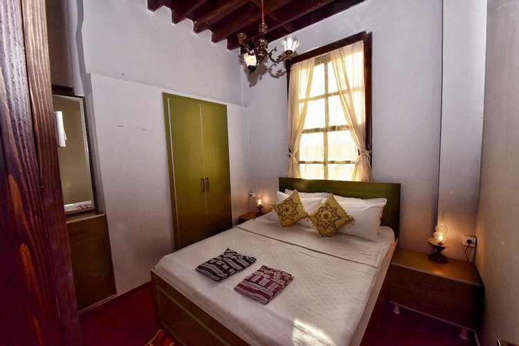 Ekonomik Oda (Banyolu, Ortak Banyo)