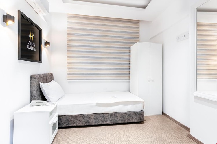 Standard Room (1 Person)