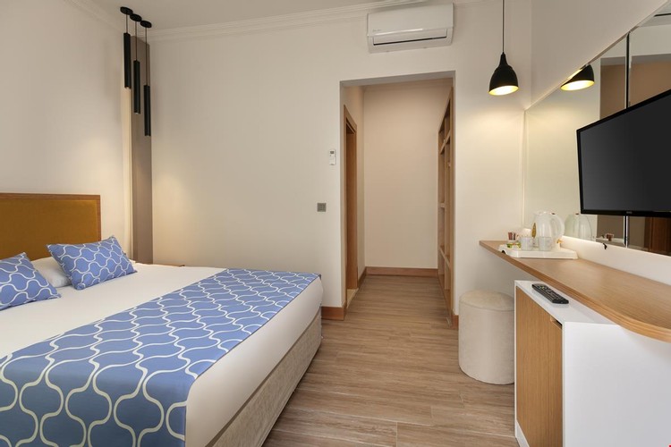 Standart Oda, Bahçe Manzaralı