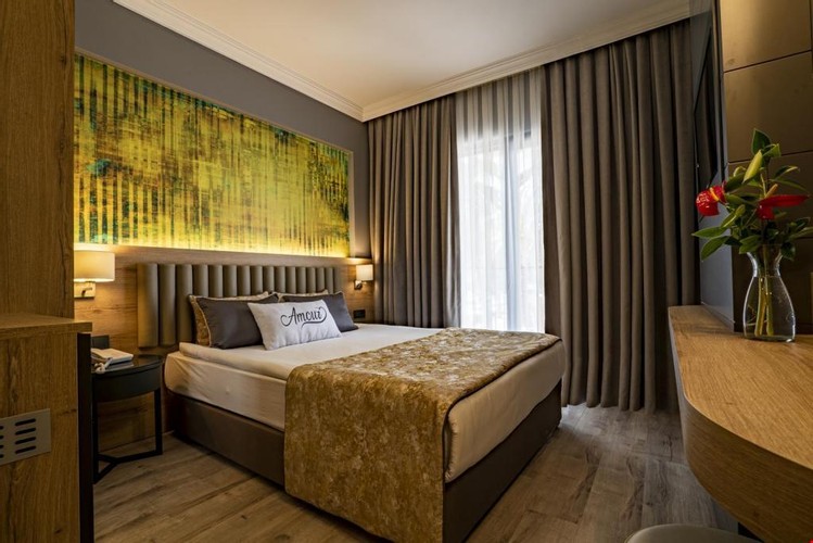 Standard Room, Pool View