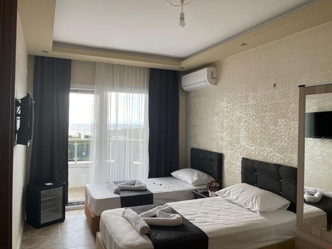 Balkonlu Oda, Deniz Manzaralı (Balkonlu)