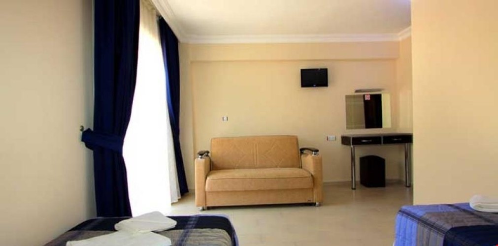Standard Room (3 Person)