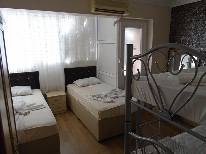 Standard Room (4 Person)