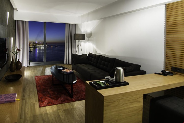 Suit Oda, Deniz Manzaralı