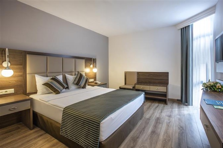 Family Room, Garden View