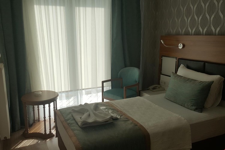 Standard Room (1 Person)