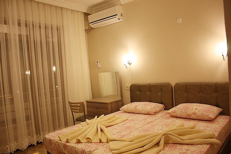 Dubleks Oda, Havuz Manzaralı (4 Kişilik)