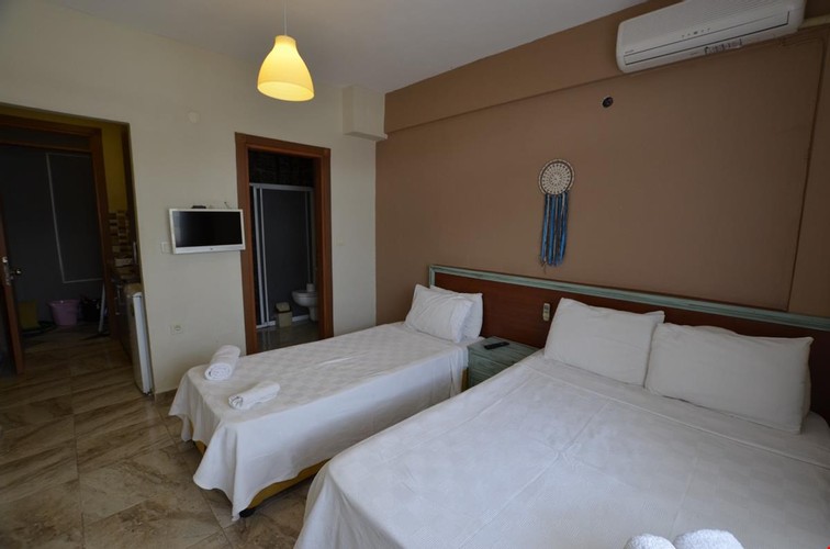 Standart Oda, Kara Manzaralı