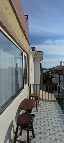 Luxury Room (3 Person, Balcony)