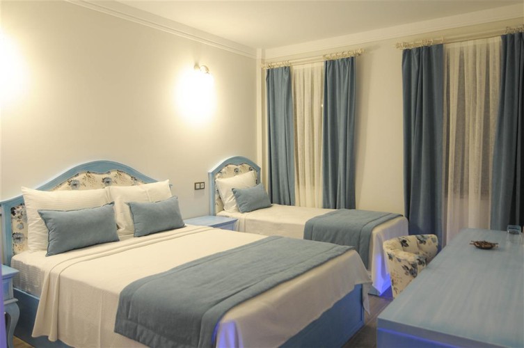 Standard Room, Pool View