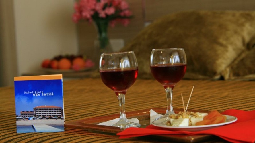 Standart Oda, Kara Manzaralı