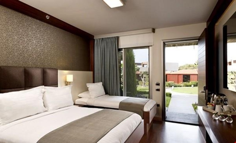 Superior Room, Garden View